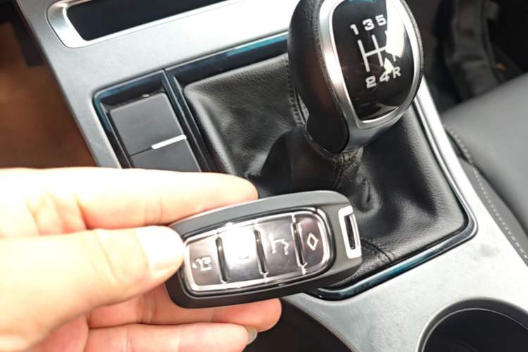 Used Geely Auto Emgrand 2018 1.5L Manual Upward Connect Edition Interior 1