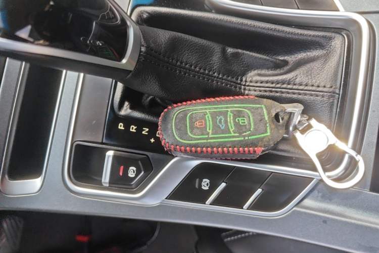 Used Geely Auto Emgrand 2018 1.5L CVT Upward Connect Edition Interior 1
