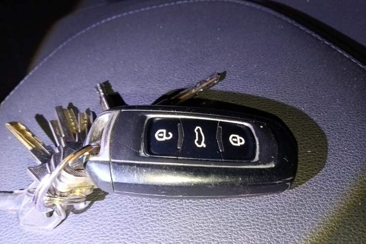 Used Geely Auto Emgrand 2018 1.5L CVT Upward Connect Edition Interior 1