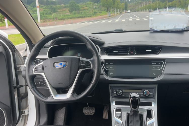 Used Geely Auto Emgrand 2018 1.5L CVT Upward Connect Edition Interior 14