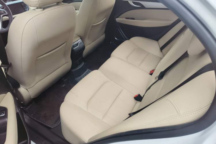 Used Geely Auto Emgrand 2018 1.5L CVT Luxury Model Interior 2