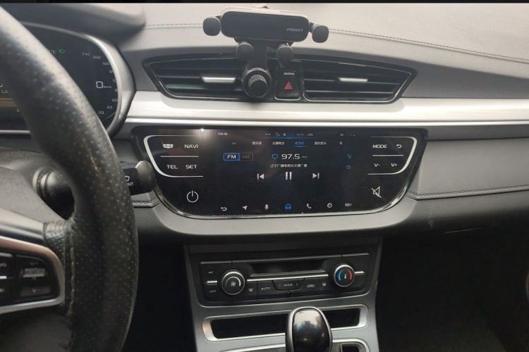 Used Geely Auto Emgrand 2018 1.5L CVT Upward Connect Edition Interior 2