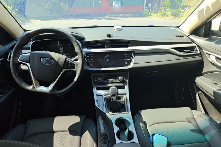 Used Geely Auto Emgrand 2018 1.5L Manual Upward Connect Edition Interior 3