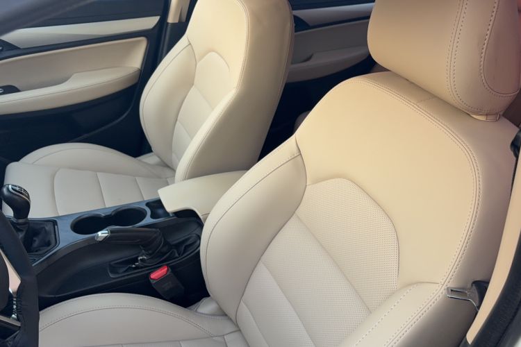 Used Geely Auto Emgrand 2018 1.5L Manual Luxury Model Interior 3