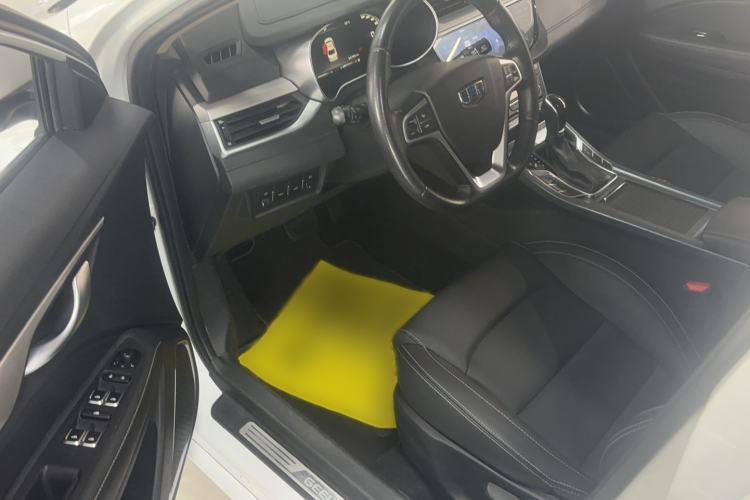 Used Geely Auto Emgrand 2018 1.5L CVT Upward Connect Edition Interior 3