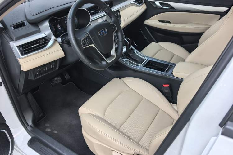 Used Geely Auto Emgrand 2018 1.5L CVT Luxury Model Interior 3