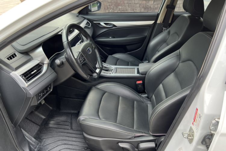 Used Geely Auto Emgrand 2018 1.5L CVT Upward Connect Edition Interior 3
