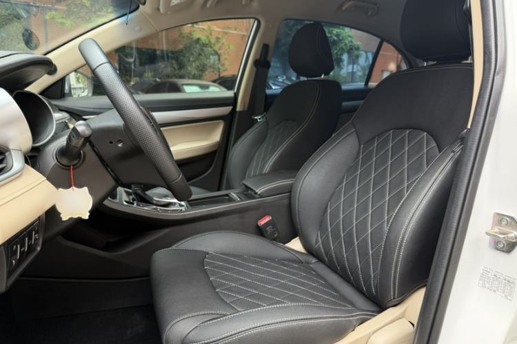 Used Geely Auto Emgrand 2018 1.5L CVT Luxury Model Interior 5