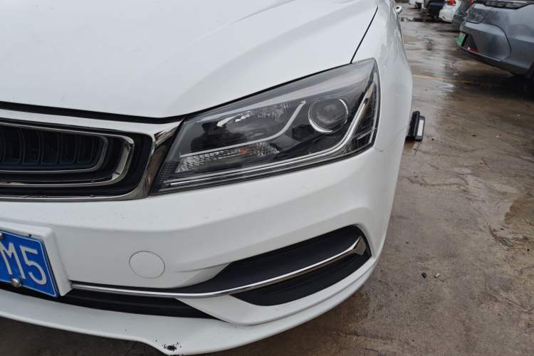 Used Geely Auto Emgrand 2018 1.5L Manual Upward Connect Edition Left Front Headlight