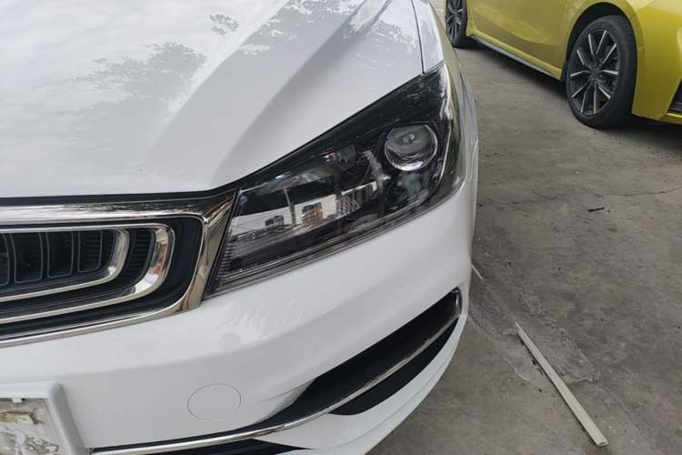 Used Geely Auto Emgrand 2018 1.5L Manual Upward Connect Edition Left Front Headlight