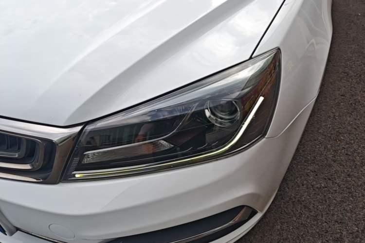 Used Geely Auto Emgrand 2018 1.5L Manual Upward Connect Edition Left Front Headlight