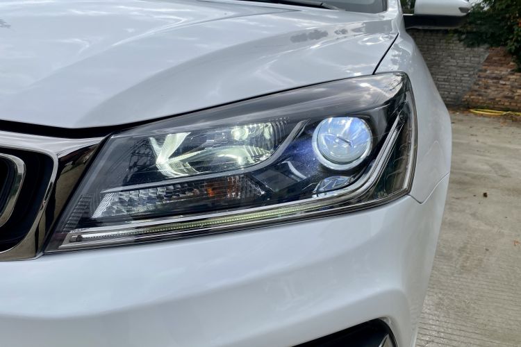 Used Geely Auto Emgrand 2018 1.5L CVT Upward Connect Edition Left Front Headlight