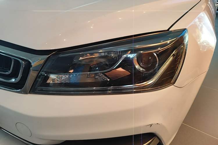 Used Geely Auto Emgrand 2018 1.5L Manual Upward Connect Edition Left Front Headlight