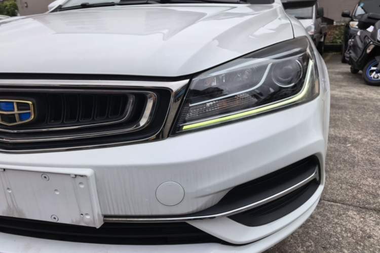 Used Geely Auto Emgrand 2018 1.5L Manual Upward Connect Edition Left Front Headlight