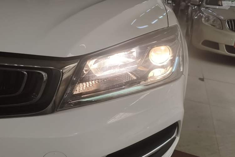 Used Geely Auto Emgrand 2018 1.5L CVT Upward Connect Edition Left Front Headlight