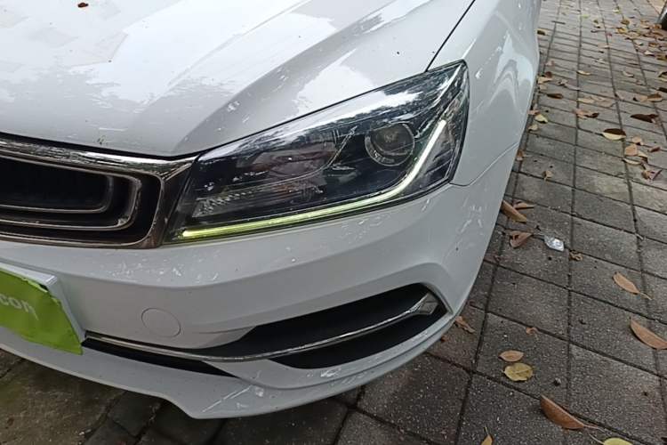 Used Geely Auto Emgrand 2018 1.5L CVT Upward Connect Edition Left Front Headlight