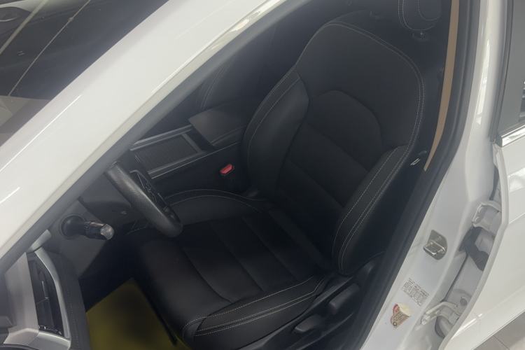 Used Geely Auto Emgrand 2018 1.5L CVT Upward Connect Edition Left Front Seat
