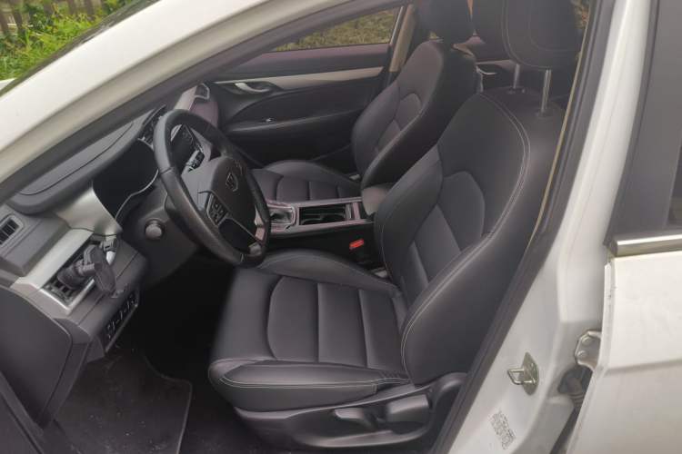 Used Geely Auto Emgrand 2018 1.5L CVT Upward Connect Edition Left Front Seat