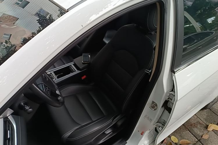 Used Geely Auto Emgrand 2018 1.5L CVT Upward Connect Edition Left Front Seat