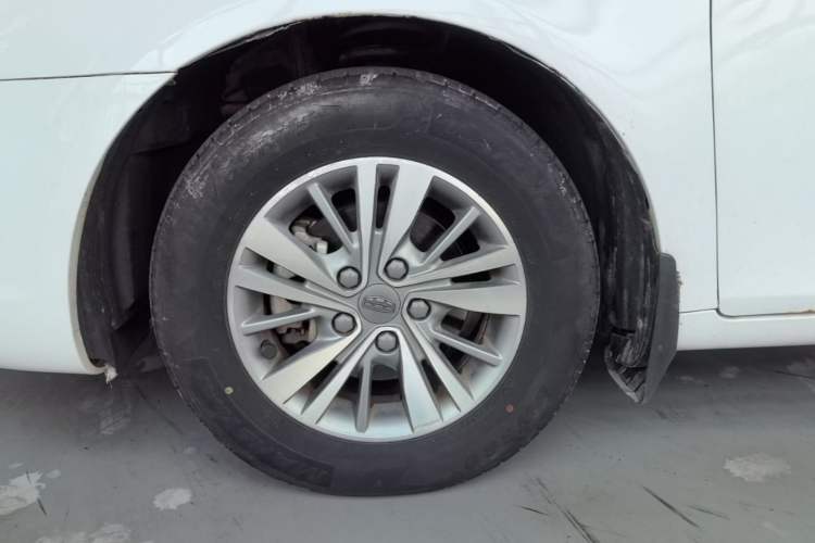 Used Geely Auto Emgrand 2018 1.5L Manual Luxury Model Left Front Wheel Hub