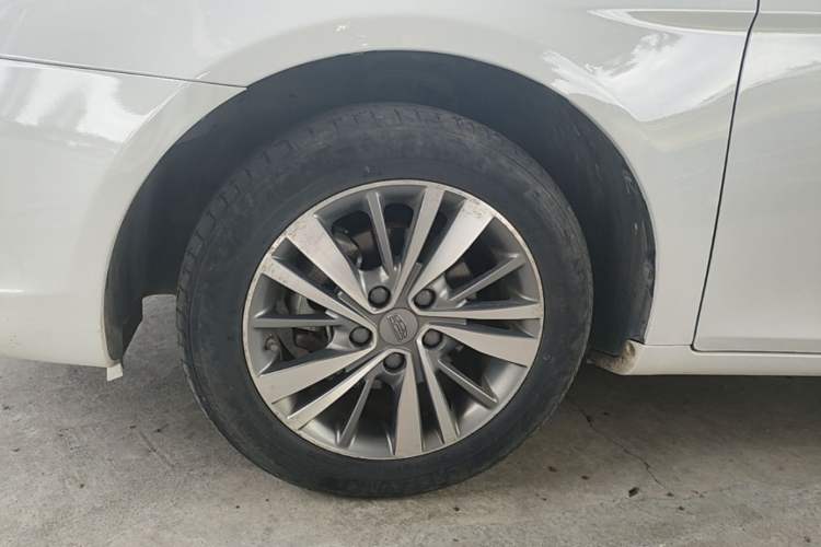 Used Geely Auto Emgrand 2018 1.5L Manual Upward Connect Edition Left Front Wheel Hub