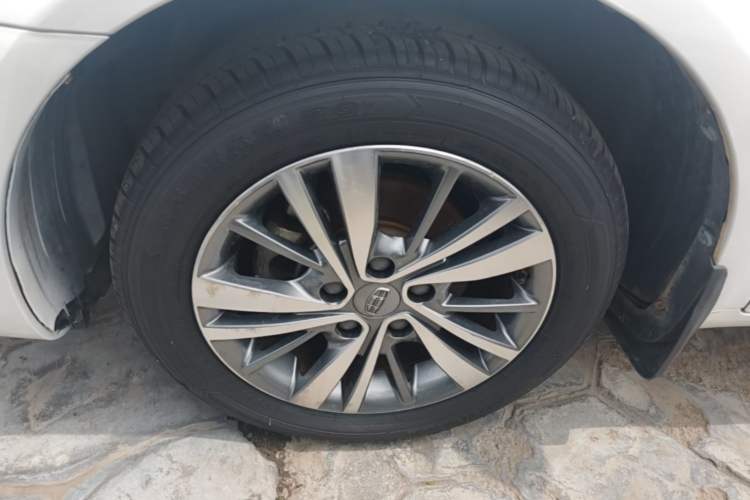 Used Geely Auto Emgrand 2018 1.5L Manual Upward Connect Edition Left Front Wheel Hub