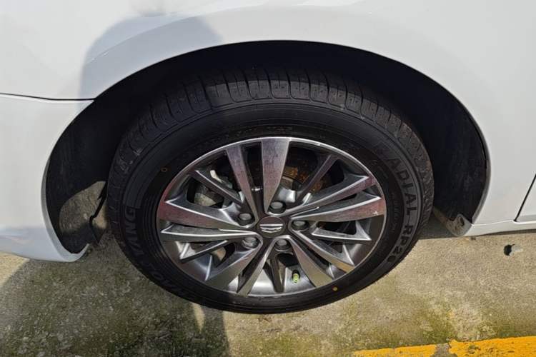 Used Geely Auto Emgrand 2018 1.5L Manual Upward Connect Edition Left Front Wheel Hub