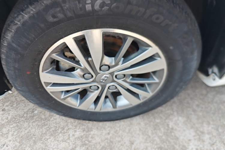 Used Geely Auto Emgrand 2018 1.5L CVT Luxury Model Left Front Wheel Hub
