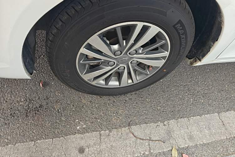 Used Geely Auto Emgrand 2018 1.5L CVT Luxury Model Left Front Wheel Hub
