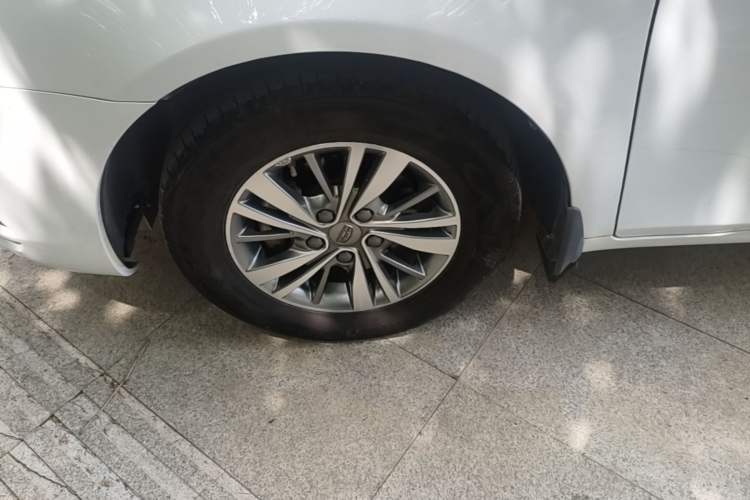 Used Geely Auto Emgrand 2018 1.5L CVT Luxury Model Left Front Wheel Hub