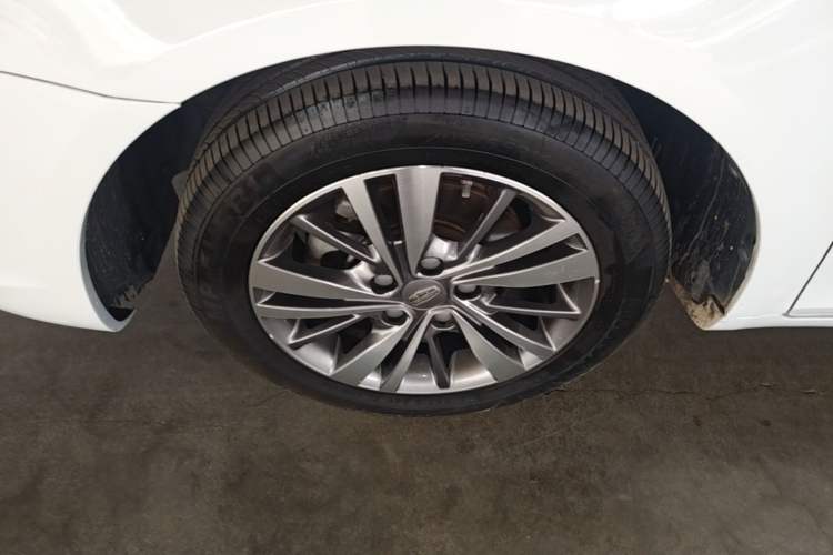 Used Geely Auto Emgrand 2018 1.5L Manual Upward Connect Edition Left Front Wheel Hub