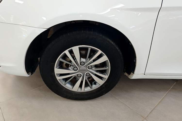 Used Geely Auto Emgrand 2018 1.5L Manual Luxury Model Left Front Wheel Hub