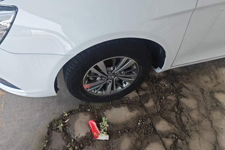 Used Geely Auto Emgrand 2018 1.5L CVT Luxury Model Left Front Wheel Hub