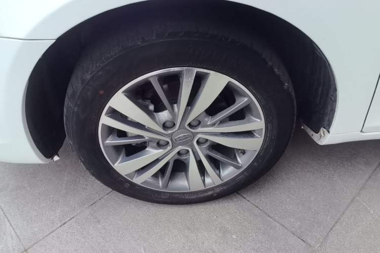Used Geely Auto Emgrand 2018 1.5L CVT Upward Connect Edition Left Front Wheel Hub