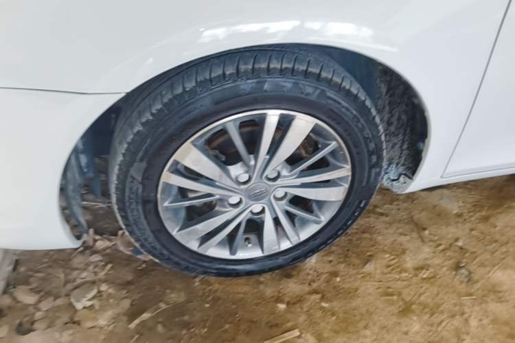 Used Geely Auto Emgrand 2018 1.5L CVT Upward Connect Edition Left Front Wheel Hub