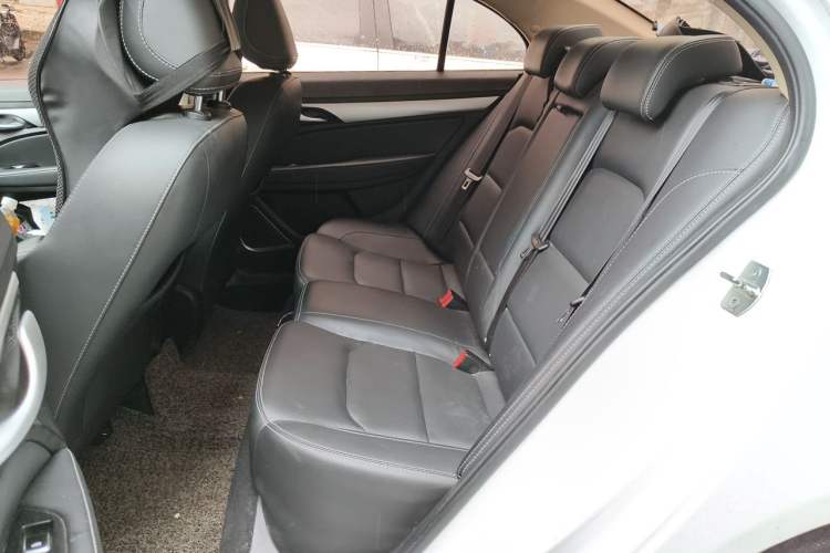 Used Geely Auto Emgrand 2018 1.5L CVT Upward Connect Edition Left Rear Seat