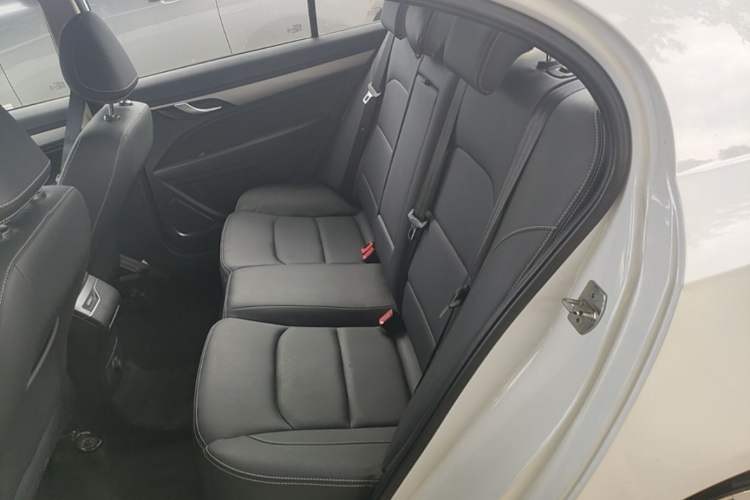 Used Geely Auto Emgrand 2018 1.5L Manual Upward Connect Edition Left Rear Seat
