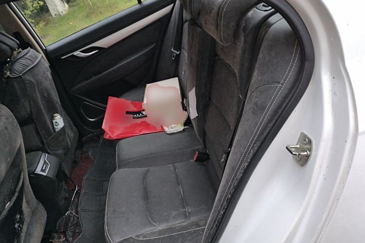 Used Geely Auto Emgrand 2018 1.5L Manual Upward Connect Edition Left Rear Seat