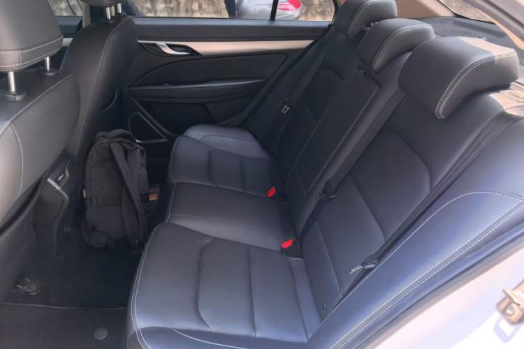 Used Geely Auto Emgrand 2018 1.5L Manual Upward Connect Edition Left Rear Seat