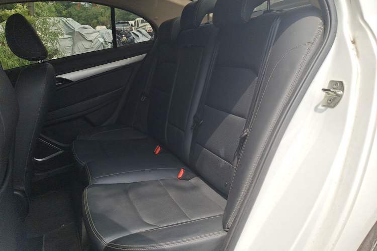 Used Geely Auto Emgrand 2018 1.5L Manual Upward Connect Edition Left Rear Seat