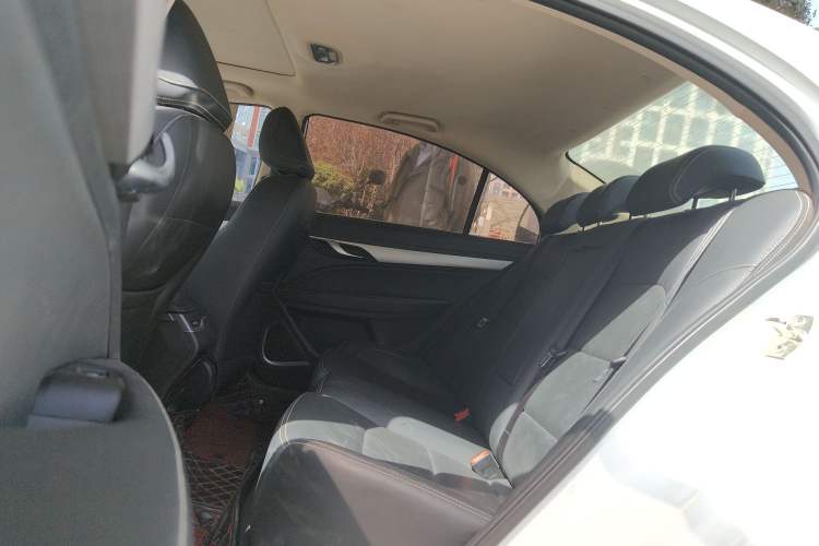 Used Geely Auto Emgrand 2018 1.5L Manual Upward Connect Edition Left Rear Seat