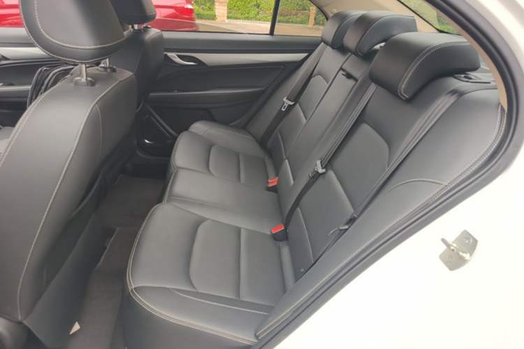 Used Geely Auto Emgrand 2018 1.5L CVT Upward Connect Edition Left Rear Seat