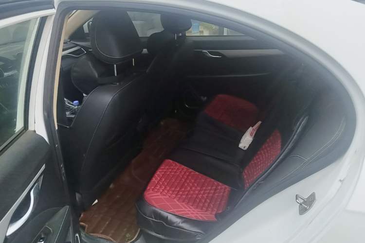 Used Geely Auto Emgrand 2018 1.5L CVT Upward Connect Edition Left Rear Seat