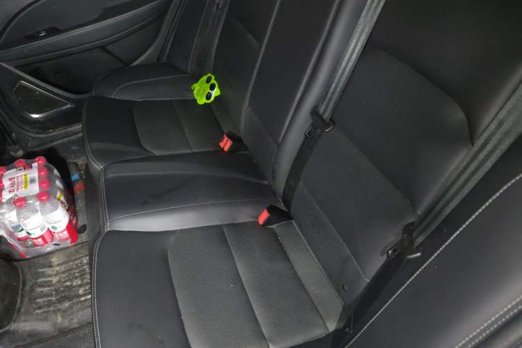 Used Geely Auto Emgrand 2018 1.5L CVT Upward Connect Edition Left Rear Seat