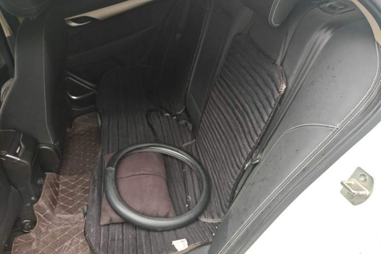 Used Geely Auto Emgrand 2018 1.5L Manual Upward Connect Edition Left Rear Seat