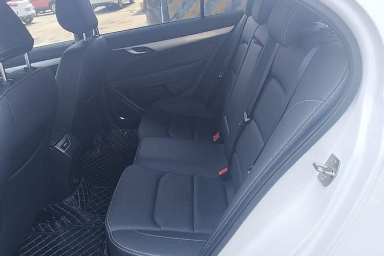 Used Geely Auto Emgrand 2018 1.5L CVT Upward Connect Edition Left Rear Seat