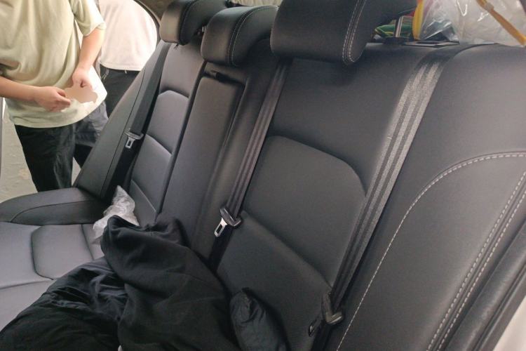 Used Geely Auto Emgrand 2018 1.5L CVT Upward Connect Edition Left Rear Seat