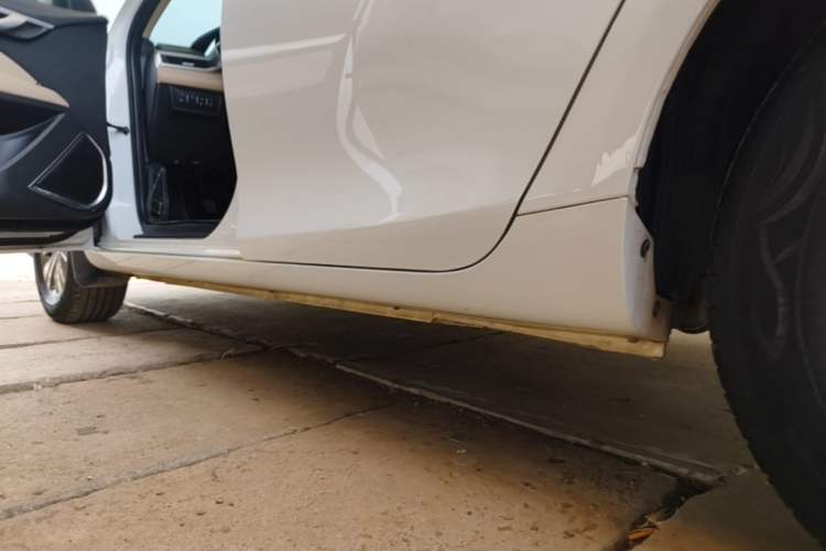 Used Geely Auto Emgrand 2018 1.5L Manual Luxury Model Left Side Sill