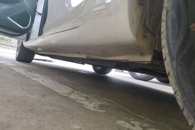 Used Geely Auto Emgrand 2018 1.5L Manual Upward Connect Edition Left Side Sill
