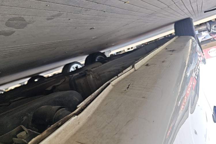 Used Geely Auto Emgrand 2018 1.5L CVT Upward Connect Edition Left Side Sill